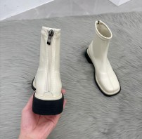 Женские полусапоги трубы с квадратным носом - мысом фото