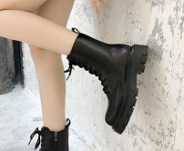 Женские зимние ботинки с мехом внутри фото