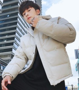 Мужская дутая спортивная куртка зимняя фото