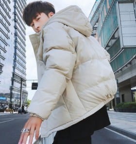 Мужская дутая спортивная куртка зимняя фото