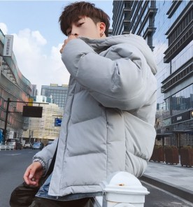 Мужская дутая спортивная куртка зимняя фото