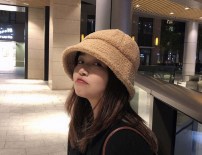 Стильная женская теплая панамка фото