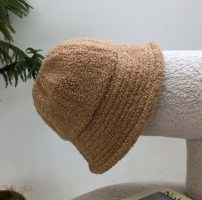 Стильная женская теплая панамка фото