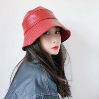 Женская кожаная панамка фото