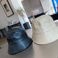 Женская кожаная панамка фото