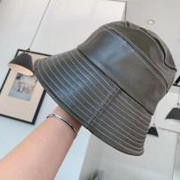 Женская кожаная панамка фото