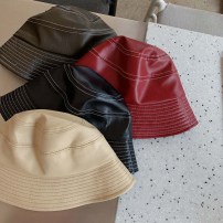 Женская кожаная панамка фото