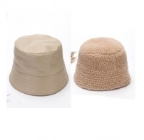 Кожаная панама с мехом фото