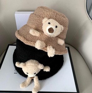 Панамка с плющевым мишкой фото