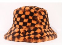 Плюшевая панамка в клетку фото