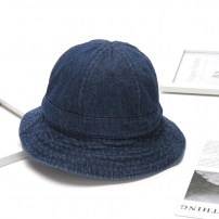 Женская панама из джинса с широким поясом фото