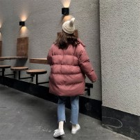 Молодежная дутая и свободная женская куртка пуховик фото