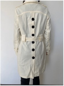 Женские классическое пальто с пуговицами на спине приталенное фото
