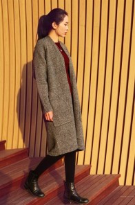 Женское легкое длинное пальто кофта без застежек фото