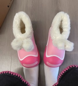 Женские резиновые ботинки с мехом внутри фото