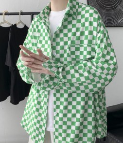 Оверсайз рубашка в маленькую шахматную клетку фото