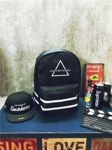 Рюкзак черный с белыми полосами фото