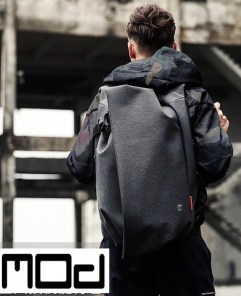 Спортивный функциональный рюкзак городской серый фото