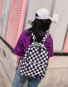 Рюкзак в черно белую клетку фото