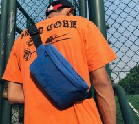 Спортивная небольшая сумка через плече фото