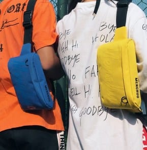 Спортивная небольшая сумка через плече фото