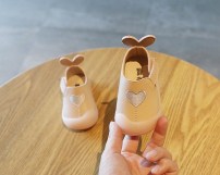 Туфельки для малышей с сердечком фото