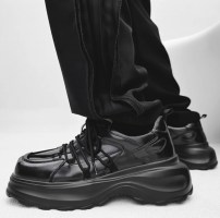 Мужские кожаные туфли с квадратным носком фото