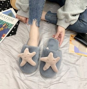 Женские домашние тапки со звездой фото