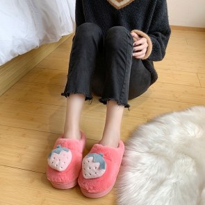 Женские плюшевые тапочки сабо с объемными фруктами фото