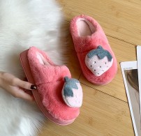 Женские плюшевые тапочки сабо с объемными фруктами фото