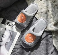 Комнатные тапочки с долькой апельсина