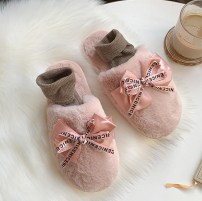 Мягкие тапочки для дома с шелковым бантиком фото