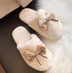 Мягкие тапочки для дома с шелковым бантиком фото