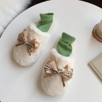 Мягкие тапочки для дома с шелковым бантиком фото