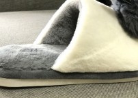 Милые женские тапочки с белочками фото