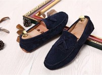 Модные замшевые мужские мокасины фото