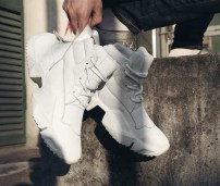 Мужские высокие кроссовки на огромной высокой подошве фото