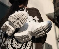 Мужские высокие кроссовки на огромной высокой подошве фото