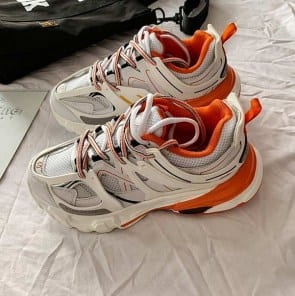 Яркие ретро кроссовки повседневные - парные фото