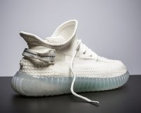 Стильные мужские кроссовки летние с сеткой - изи фото