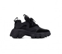 Стильные черные кроссовки женские на грубой подошве фото