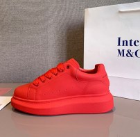 Женские красные кеды на толстой подошве фото