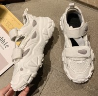 Кроссовки летние на липучках женские открытого типа