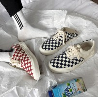 Белые кеды в шахматную клетку фото