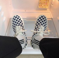 Белые кеды в шахматную клетку фото