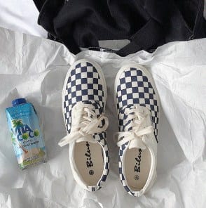 Белые кеды в шахматную клетку фото