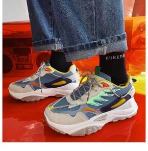 Мужские разноцветные кроссовки на большой подошве фото
