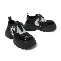 Женские кроссовки с большим квадратным носом на грубой подошве фото