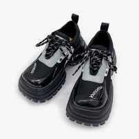 Женские кроссовки с большим квадратным носом на грубой подошве фото