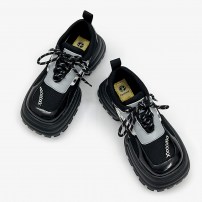 Женские кроссовки с большим квадратным носом на грубой подошве фото